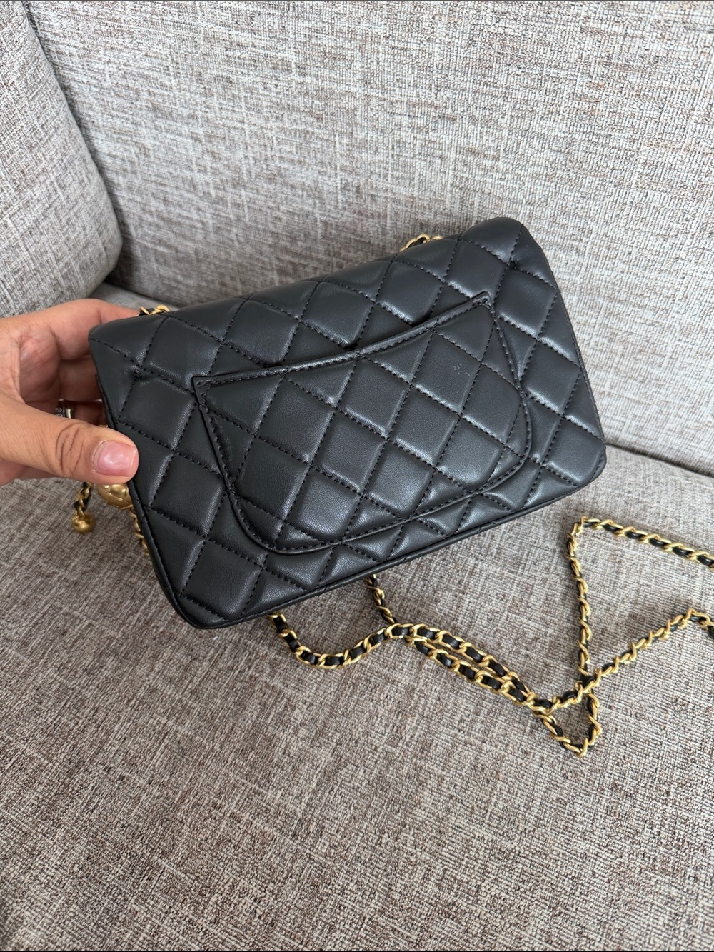 CHANEL Black Quilted Crossbody Bag with Gold Chain & CC Lock - Picture 2 of 8